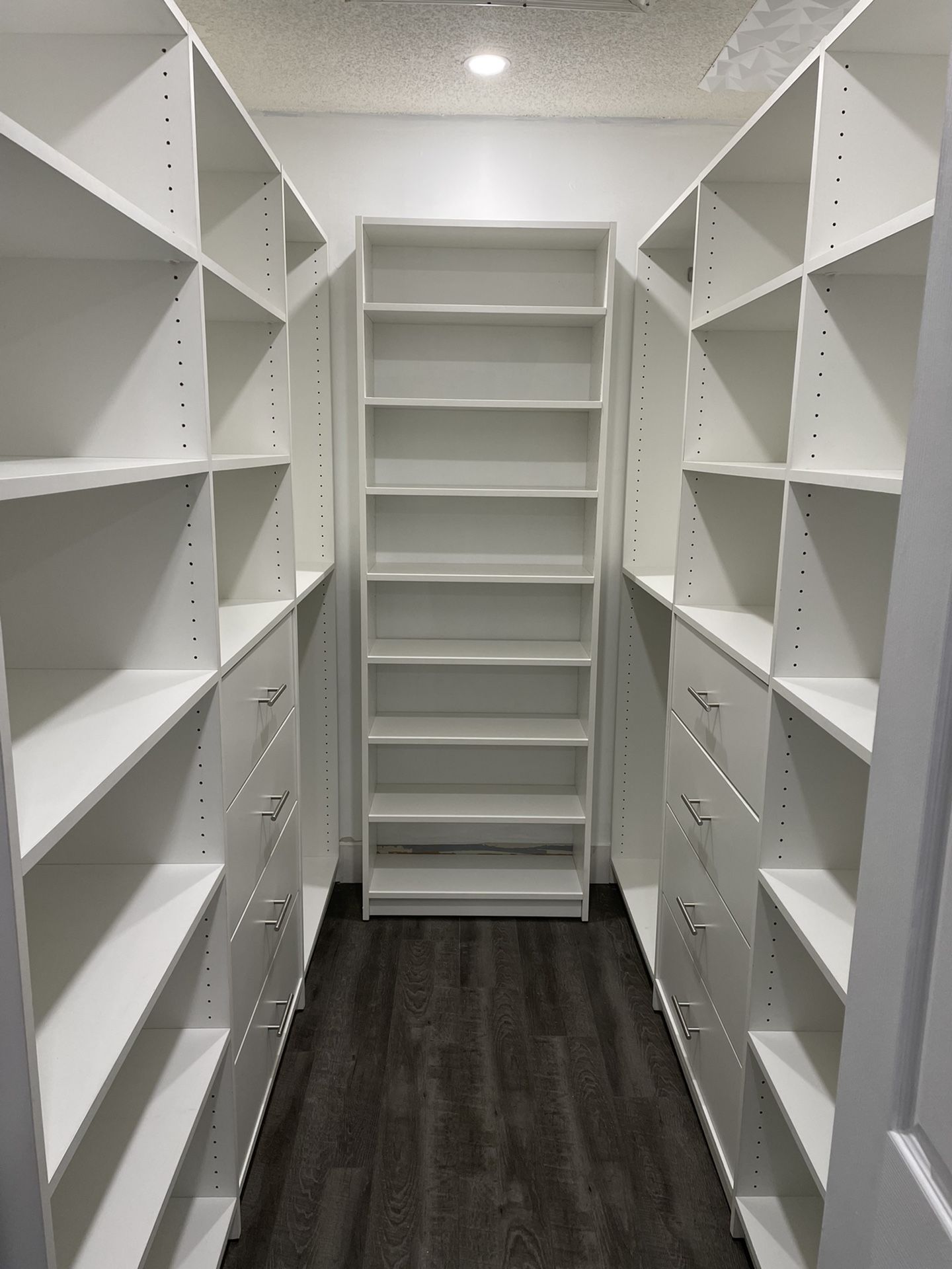 Customized Closet