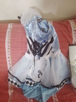 Halloween costume size medium in great condition