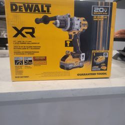 DEWALT 20V MAX XR With Fast Charger 