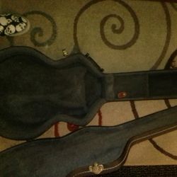 ES  335 Guitar Case For Gibson ES335 Style  $80.00 Or Trade For Haedshell Case For A Les Paul Of Equal Value 