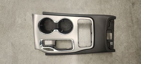 Center console bezel