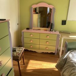Girl Bedroom Set