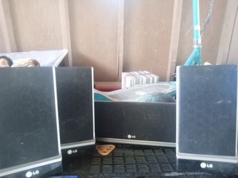 Surround Sound Speakers LG 