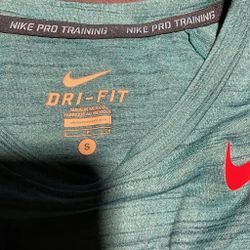 Nike Dri Fit Shirt size small