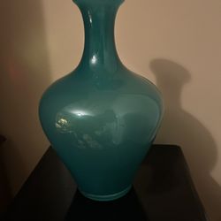 VTG Monochrome Blown Glass Vase. 