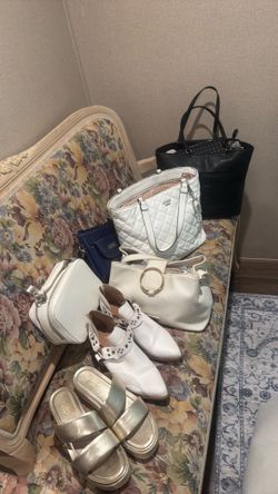 Bolsas y zapatos