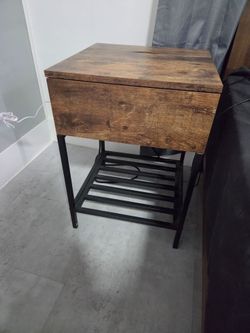 2 night stands / 2 mesitas de noche
