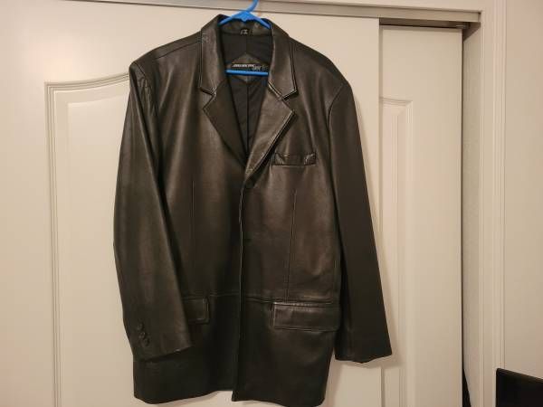 Black Jones New York Men's Leather Jacket Paid $450 Worn Twice