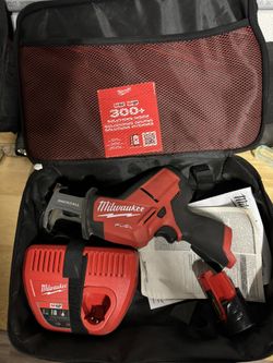 Milwaukee Hacksaw M12