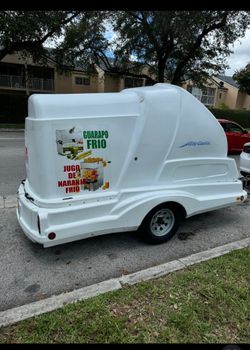 Guarapera Food Trailer (Sugar Cane)