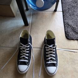CONVERSE: Black, Chuck Taylor All Star (Used)
