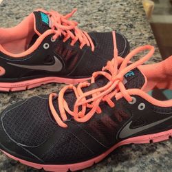 Women's NIKE Lunar Forever 2 Running Shoes
