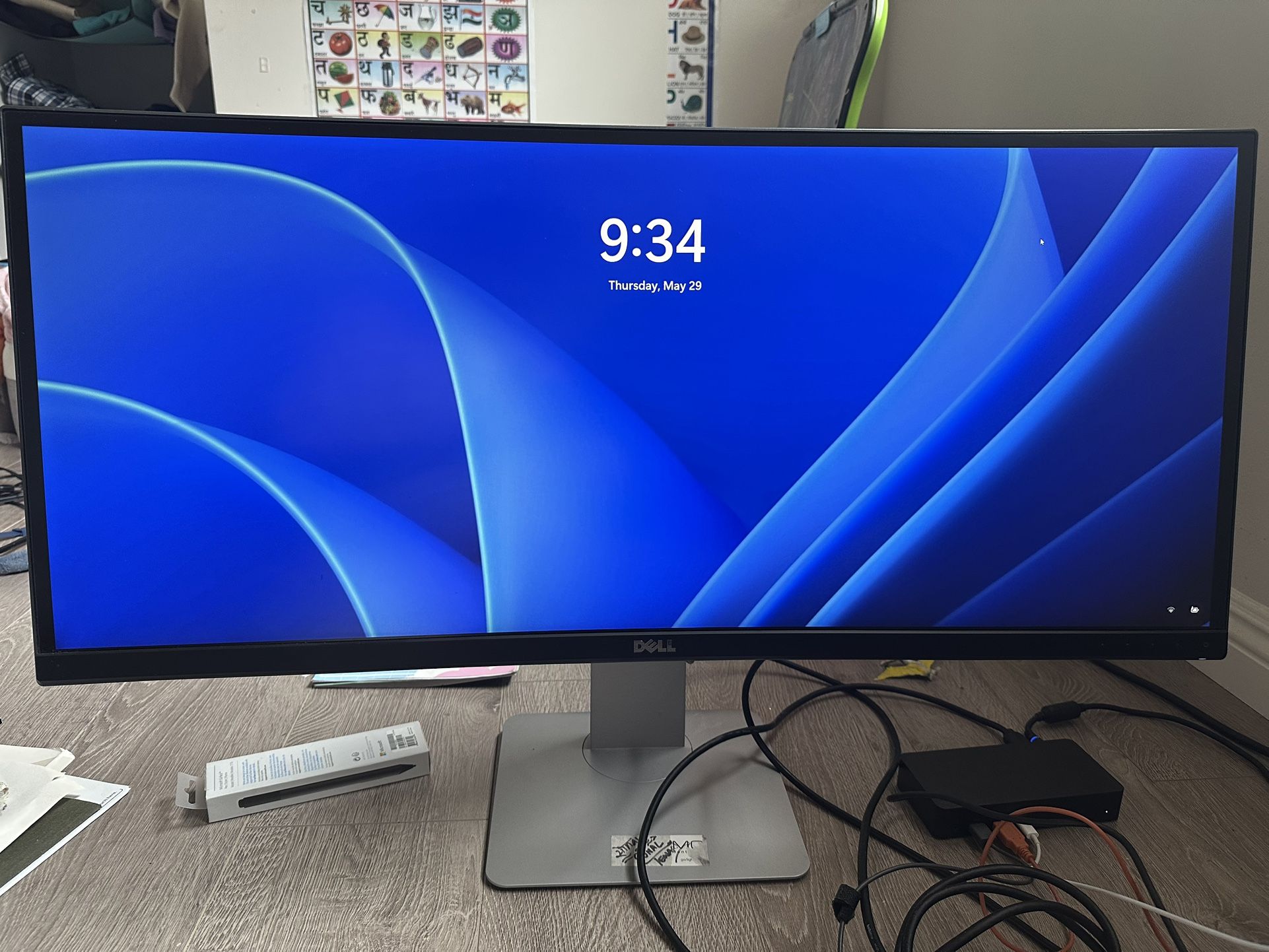 Dell UltraSharp 34-inch Curved Monitor with 21:9 aspect ratio. U3415W. Retails around $900