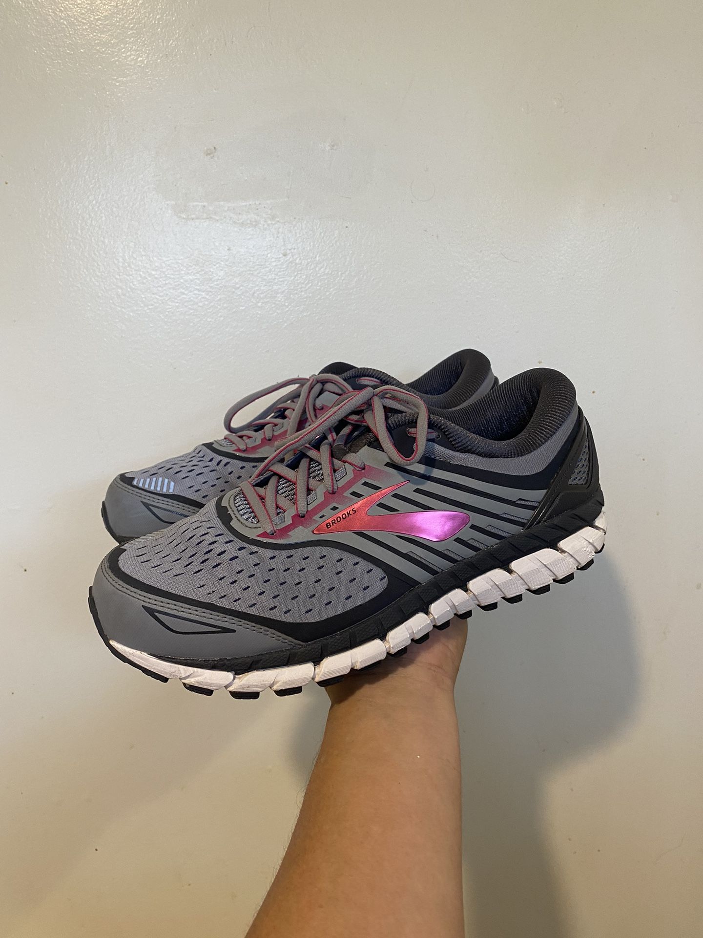 Brooks Women's Ariel 18 - Grey/Pink, Running Shoes Woman Size : 10 - Extra Wide