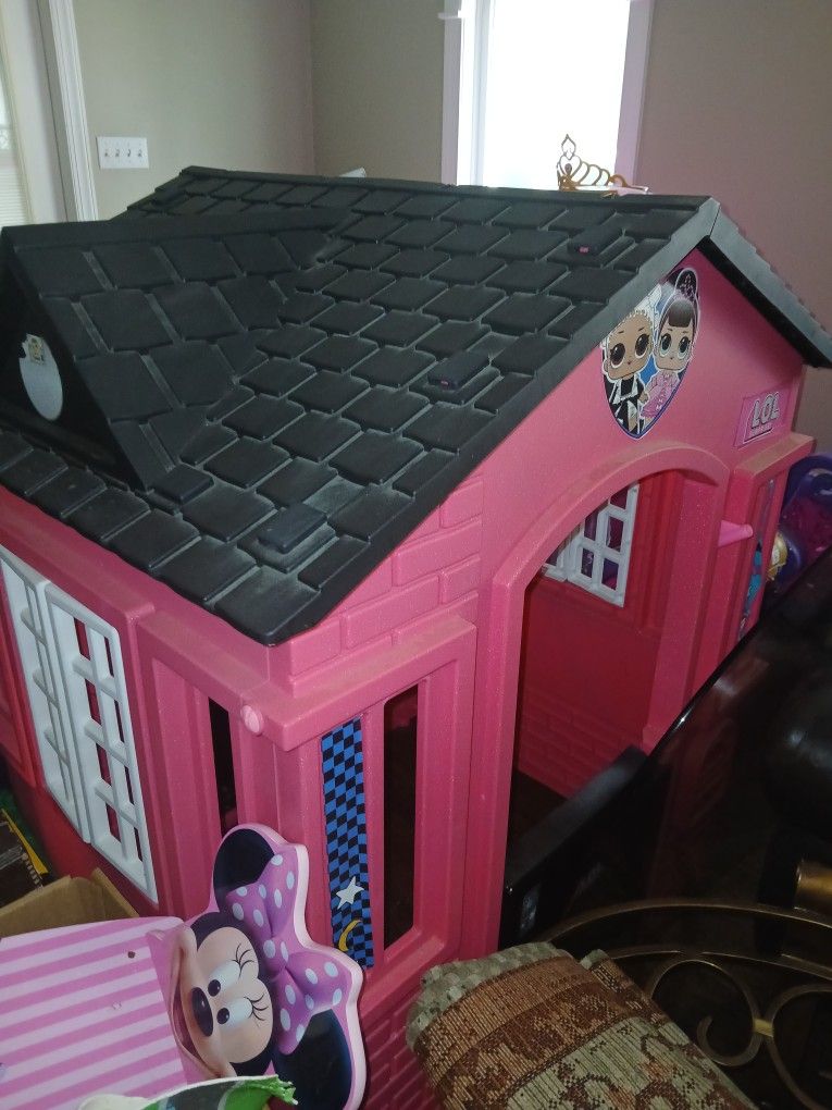LOL Surprise Indoor & Outdoor Cottage Playhouse