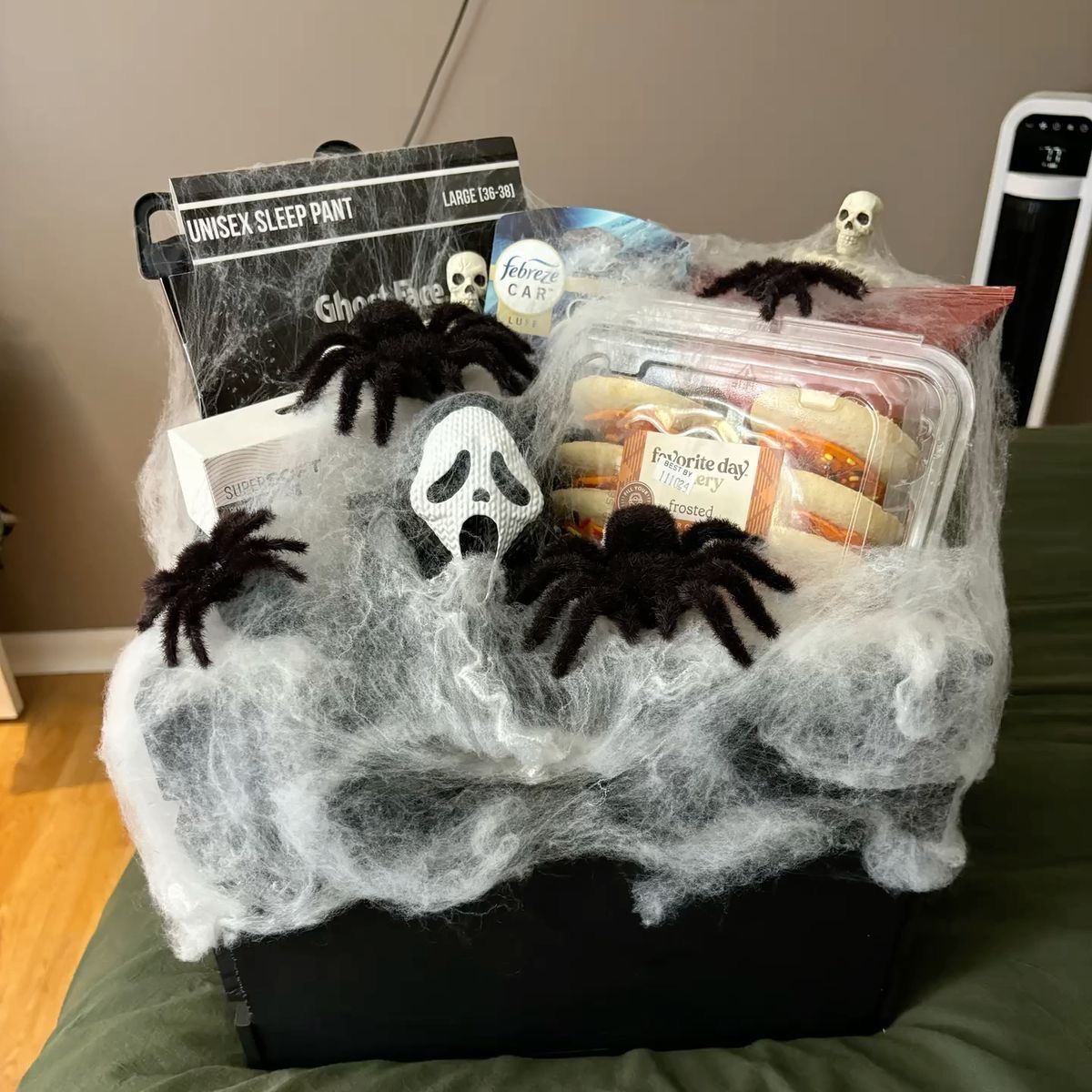 🎄HOLIDAY+ SPOOKY BOO BASKETS🎃