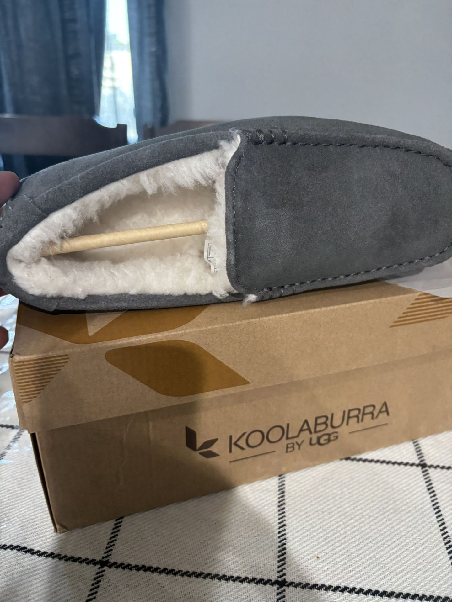 Slippers
