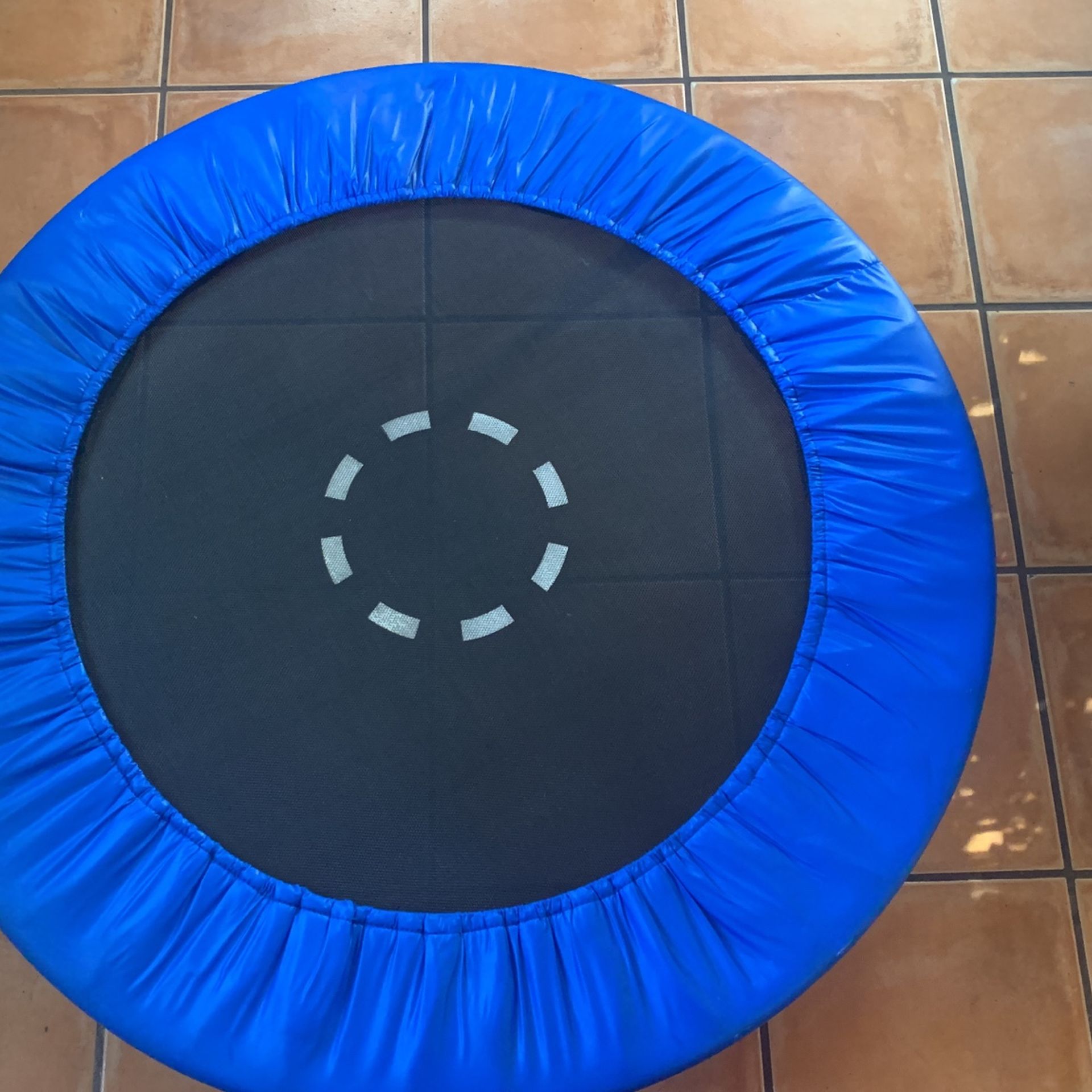 Mini trampoline