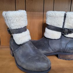 UGG Blayre II brown Women’s Size 9 Suede Sheepskin Boots Side Zip 