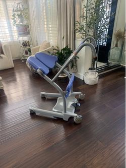 Sara Stedy Transport - Sit to Stand Manual Patient Seat Lift