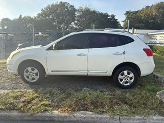 2014 Nissan Rogue Select