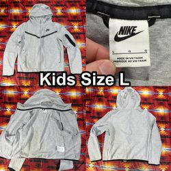 Nike Sportswear Tech Fleece Full-Zip Hoodie Gray Jacket Kids Sz Large CU9223-063