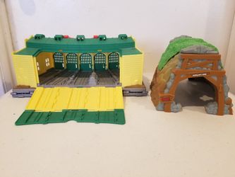 Thomas Travel Train and Trains