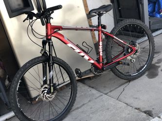 KHS mountain bike 27” Med sz frame