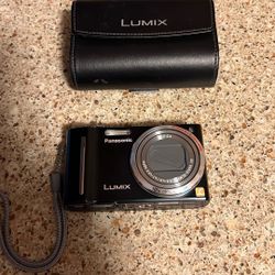 Panasonic LUMIX DMC-ZS6 Camera