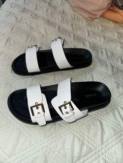 PLT SANDALS NEW 