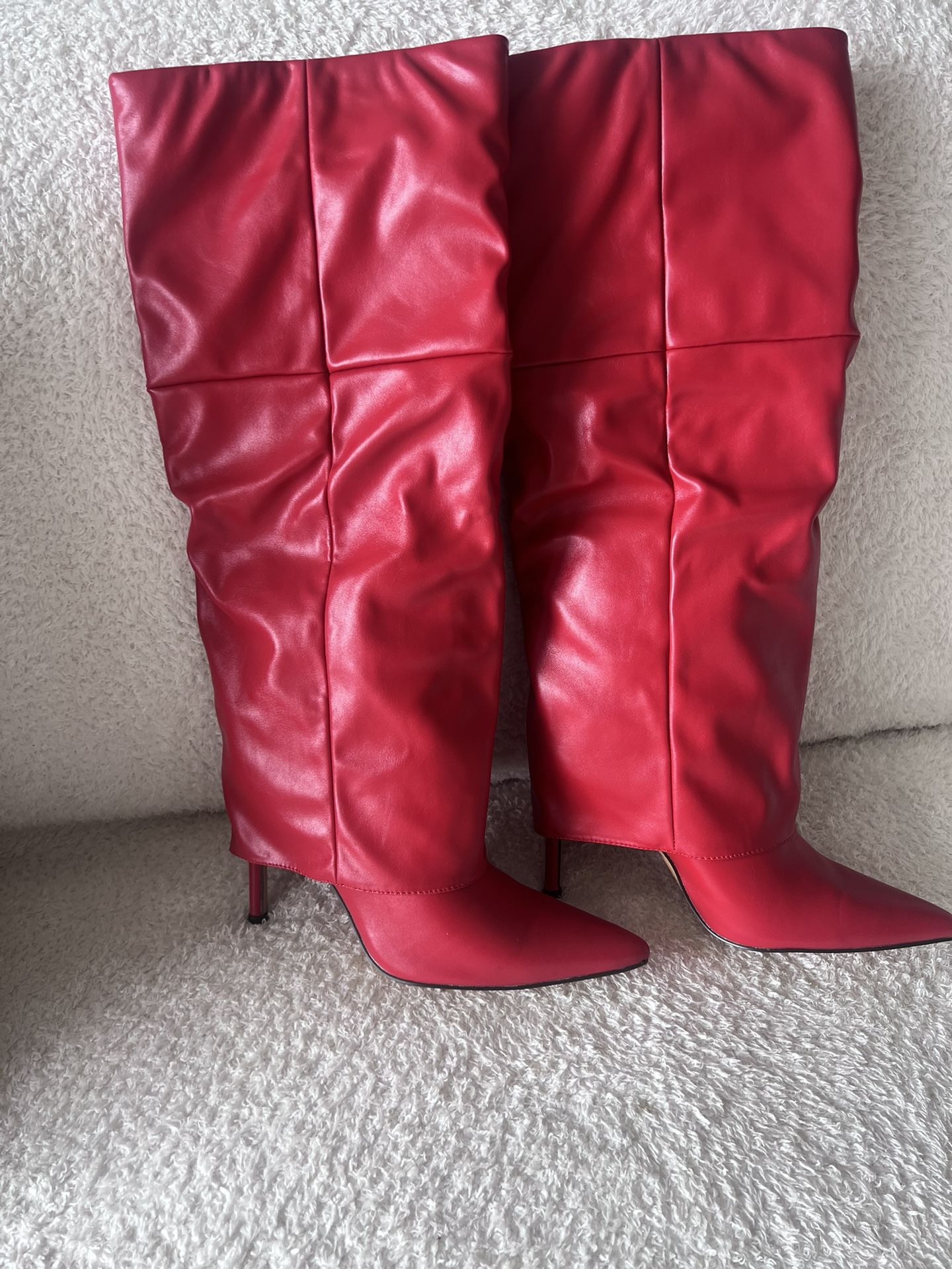 Sexy Knee High Red Boots Stiletto Heal Pointy Nose Size 37 NWOT