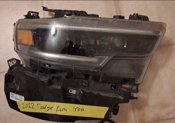 2022 Dodge Ram 1500 headlight