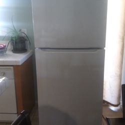 New Frigidaire Refrigerator 30 W. 30 D. 66 Height