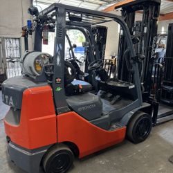 2019 Toyota 8FGCU30 Forklift