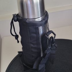 NEW  Hot & Cold Thermos with carrying case
