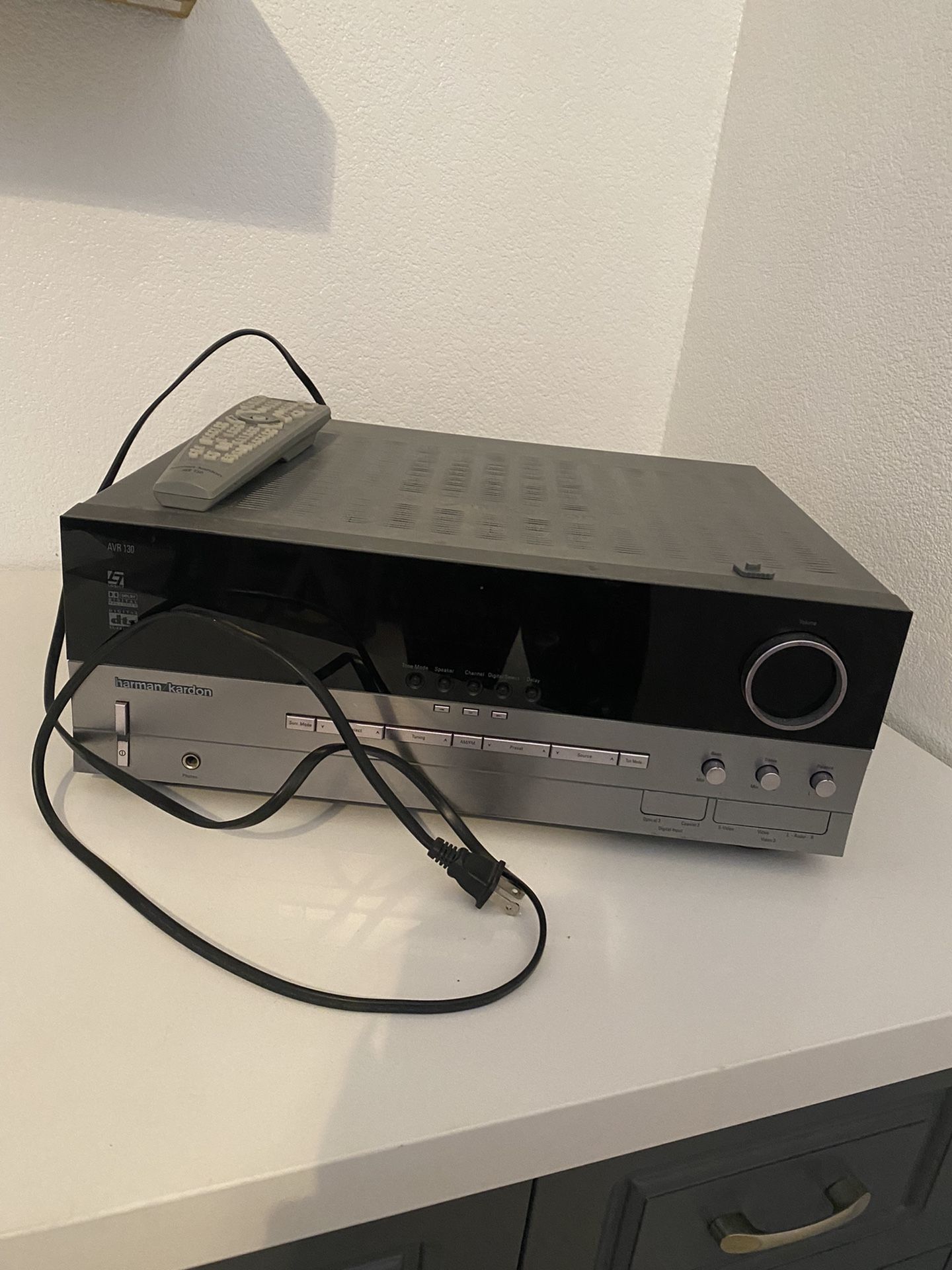 Audio receiver-Harman/kardon, AVR 130 w/ Remote