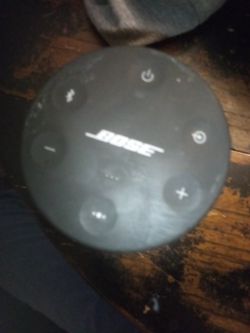 Bose SoundLink.   (No Charger) 