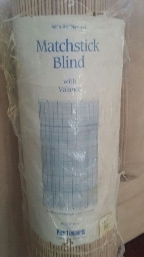 pier one- matchstick blinds w/valence 48x84