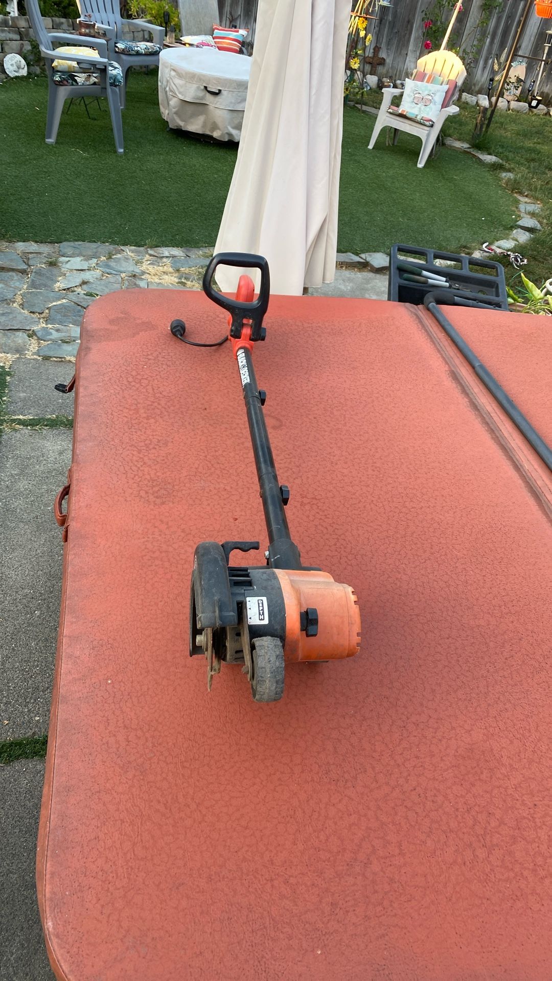 Electric Black & Decker edger