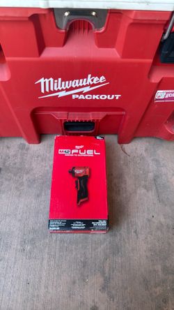 Milwaukee m12 fuel Right angle Die Grinder (NEW)
