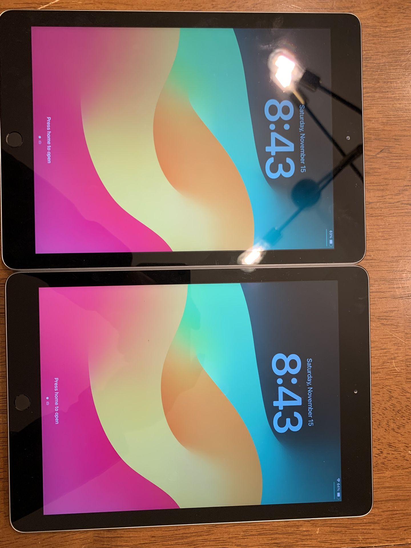 Apple iPad 6th Generation 32GB Unlocked Like New!