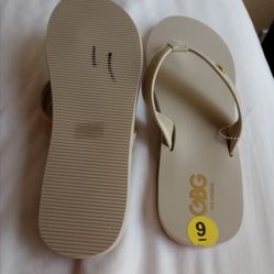 GBG slippers for women size -8