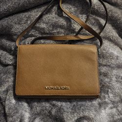 Michael Kors Crossbody Wallet Purse