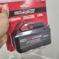 Batería Milwaukee 8mah