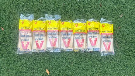 7 New Large 8”x3” Rat Traps Pest Control