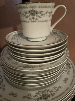 Dishes Set