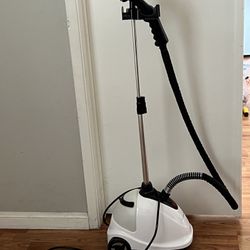 Clothes steamer