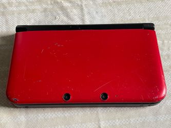 Nintendo 3DS XL  - Red