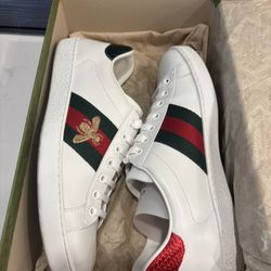 Gucci Shoes Size 7.5