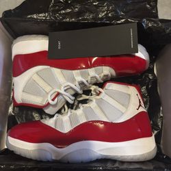 Jordan 11 Retro Cherry Size 9.5